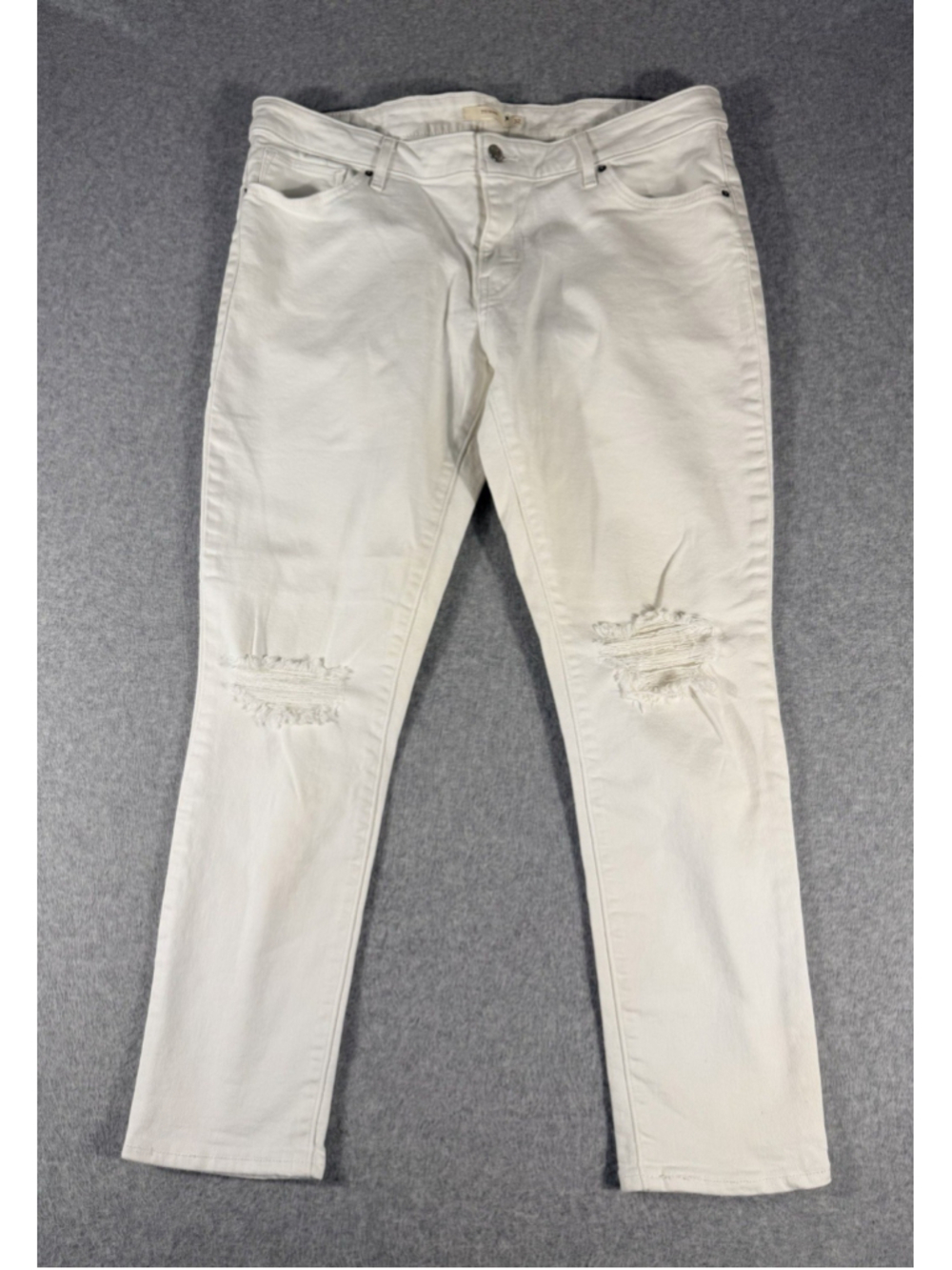 Levi’s 711 Skinny Jeans Womens Size 32 White Distressed Stretch Denim Pants